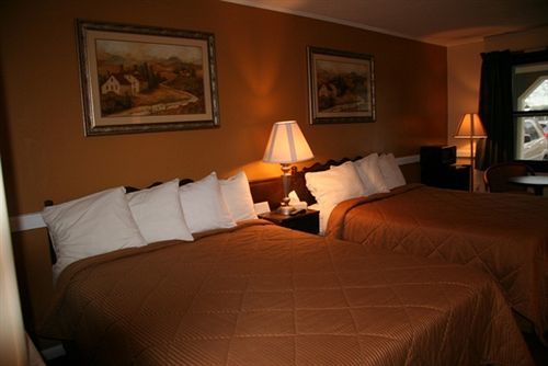 Hotel Cherry Lane Motor Amish Country 2*
